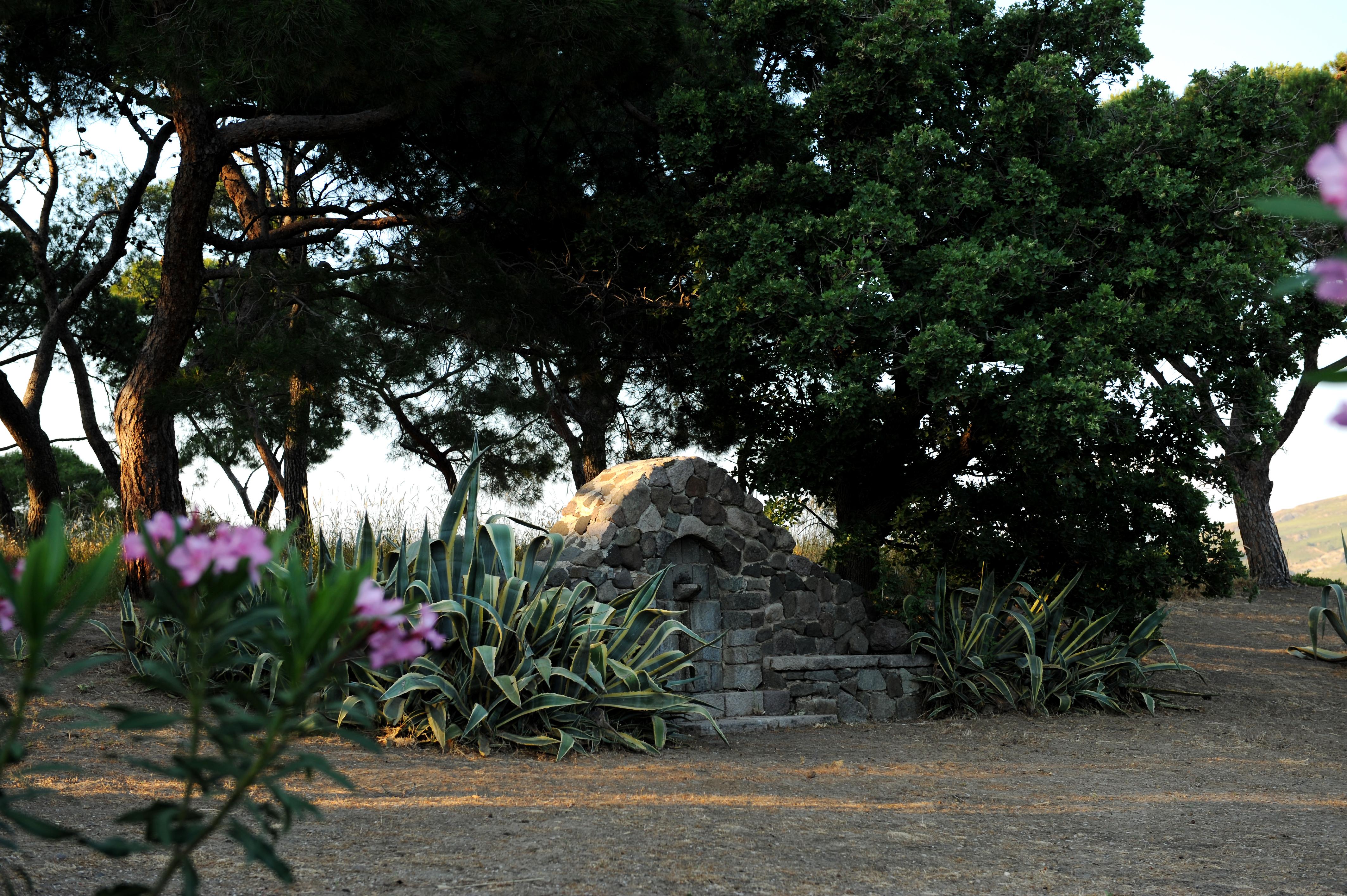 Delfinia Hotel & Bungalows Mythimna Exterior photo